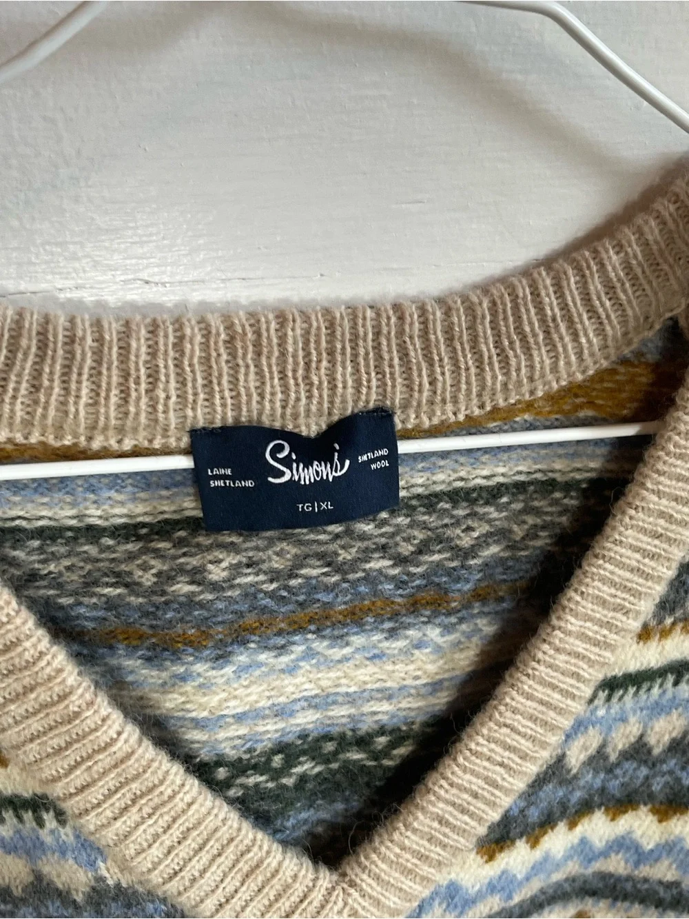 Simon’s Shetland Wool Sweater Vest - Picture 2 of 4